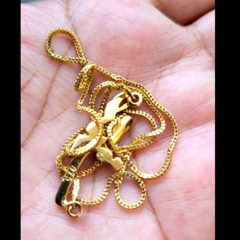 Saudi gold necklace.... real 21k gold